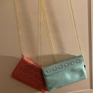 2 toned perforated bags